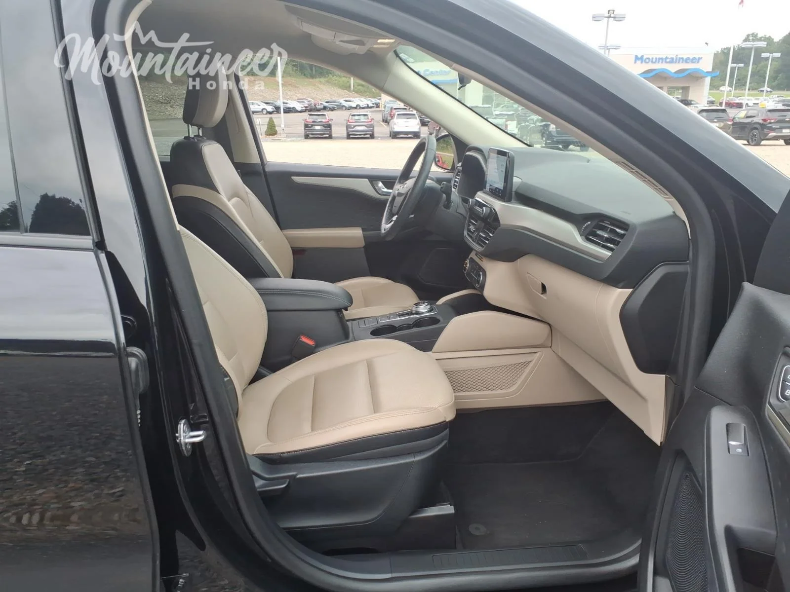 Used 2020 Agate Black Ford SEL image 18