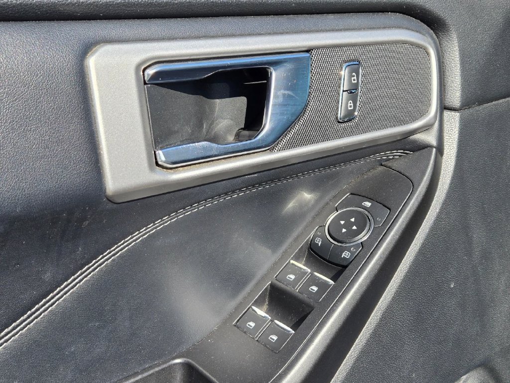 2020 Ford Explorer XLT - Photo 14