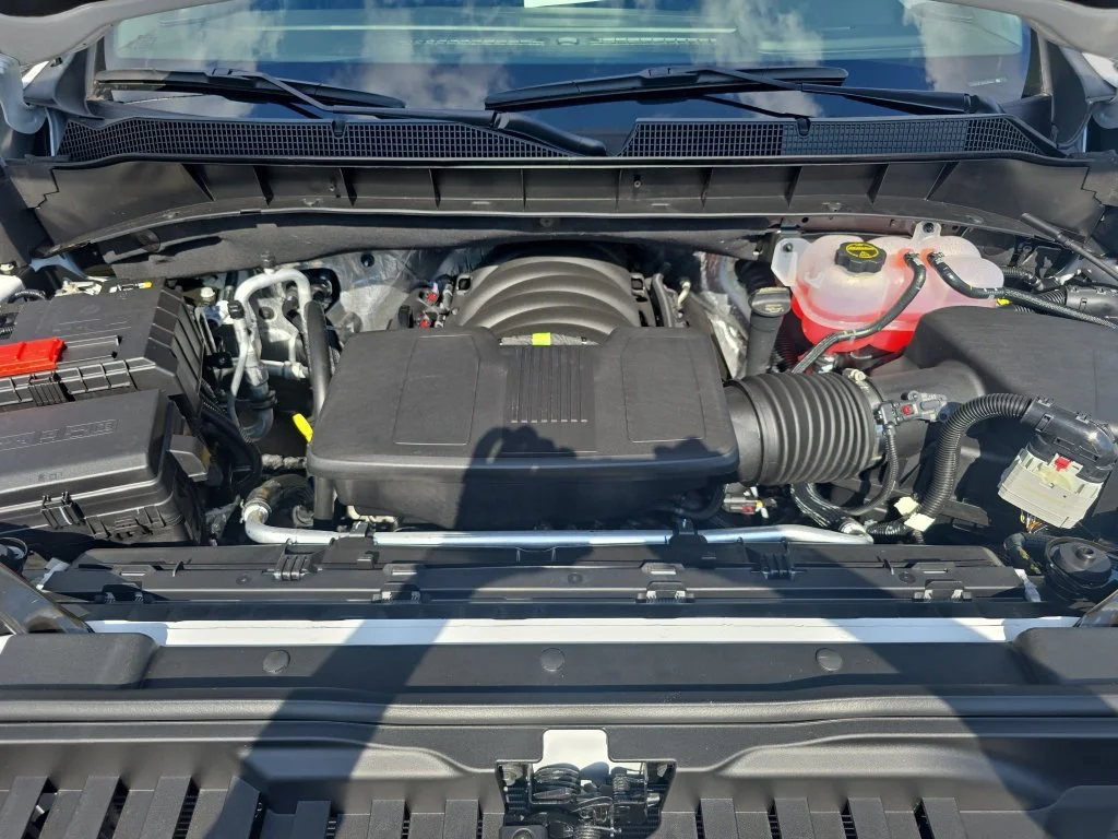 New 2026 Summit White Chevrolet LT image 28