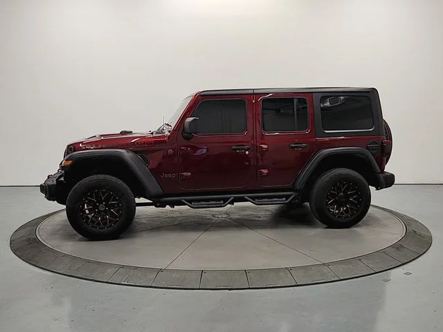 Used 2021  Jeep Unlimited Rubicon image 5