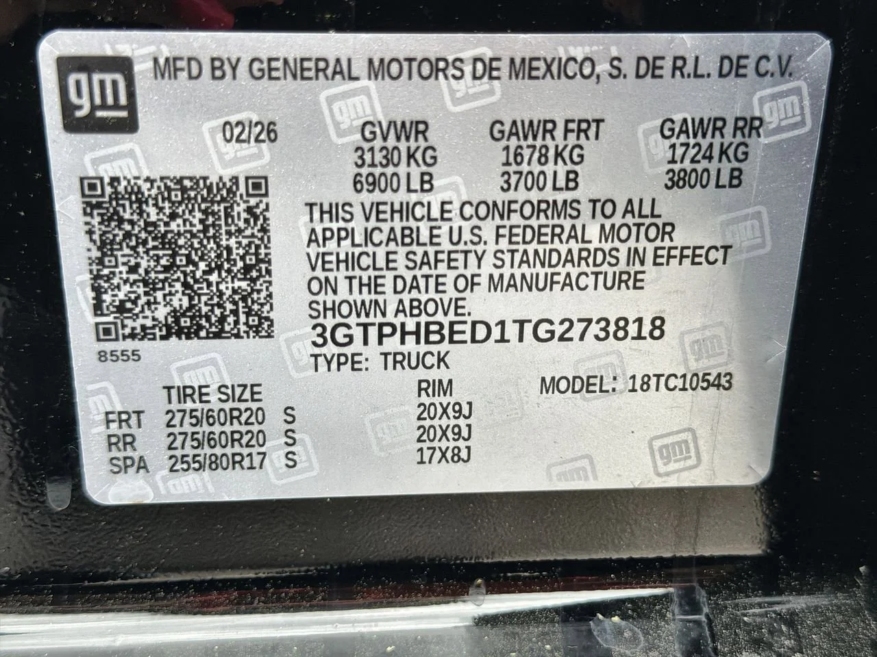 New 2026 Onyx Black GMC SLE image 29