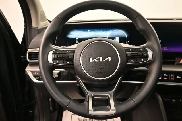 Used 2025 Gravity Gray Kia SX image 14