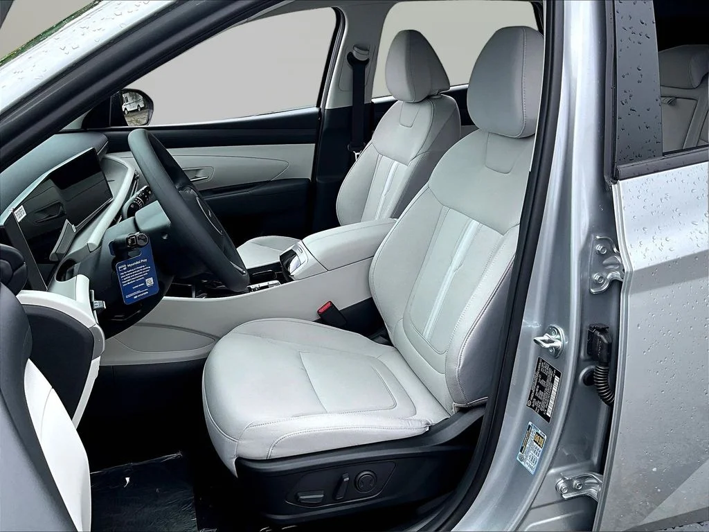 New 2026 Silver Hyundai SEL image 25