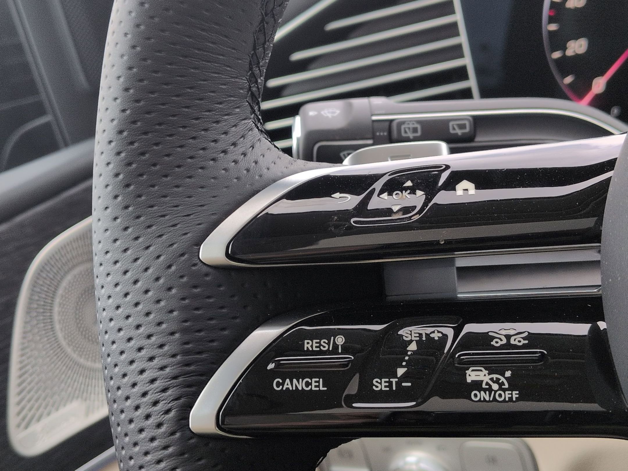 New 2026 Obsidian Black Metallic Mercedes-Benz GLS 450 image 64