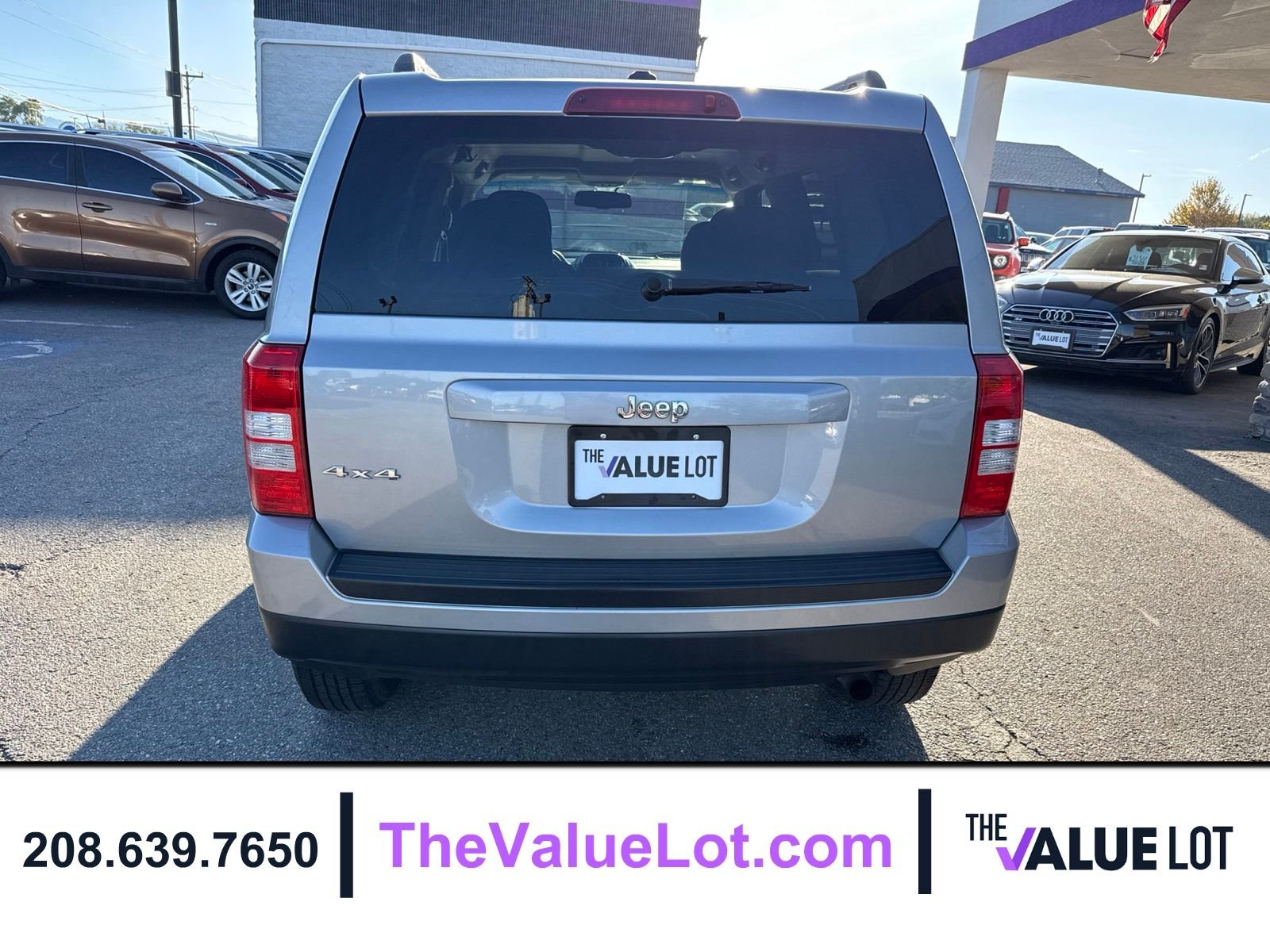 Used 2016 Silver Jeep Sport image 5