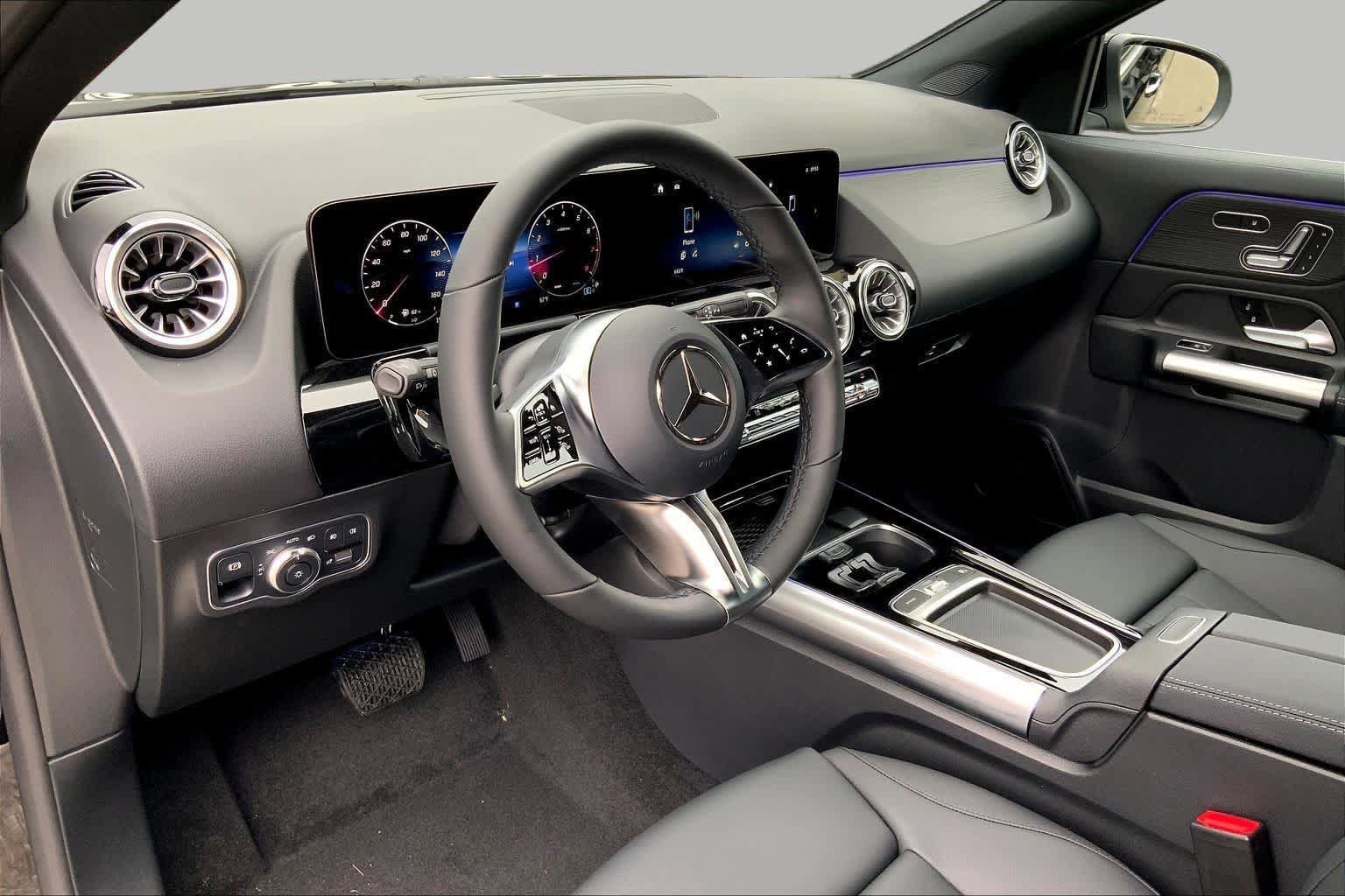New 2026 Night Black Mercedes-Benz GLA 250 image 9