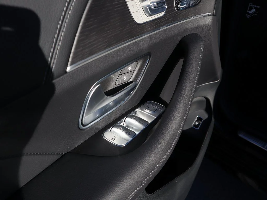Certified Used 2026 Obsidian Black Metallic Mercedes-Benz GLE 450 image 25