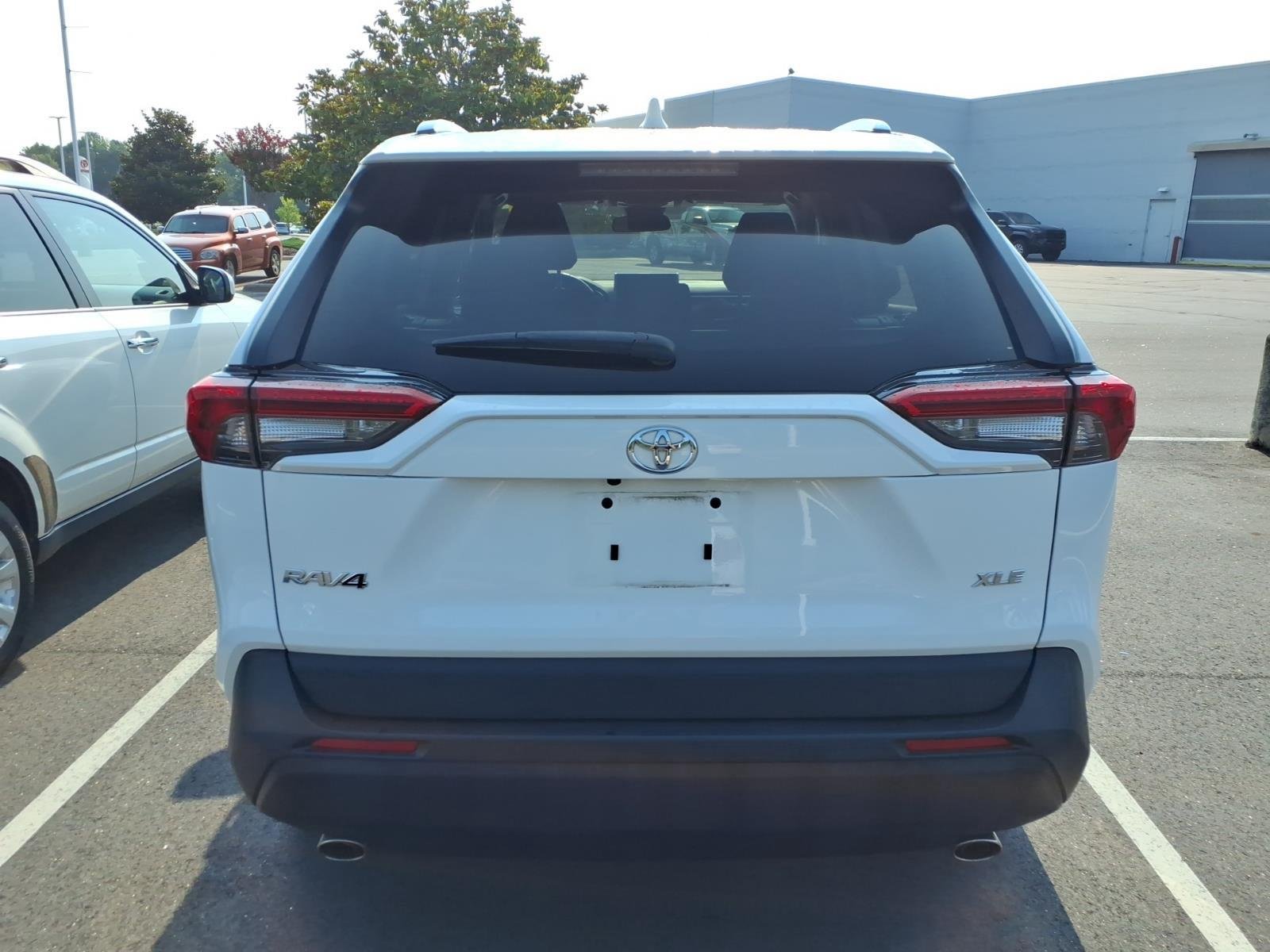 Used 2024 Ice Cap Toyota XLE image 6