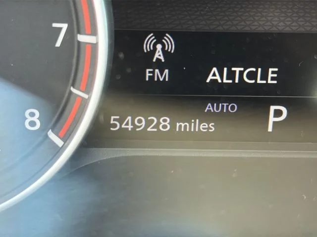 Used 2023 Gray Nissan SV image 17