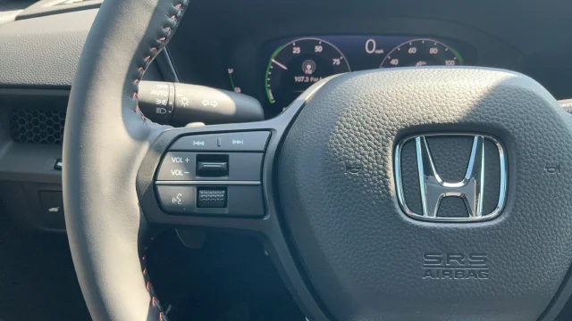 New 2027 Platinum White Pearl Honda TrailSport Hybrid AWD image 9