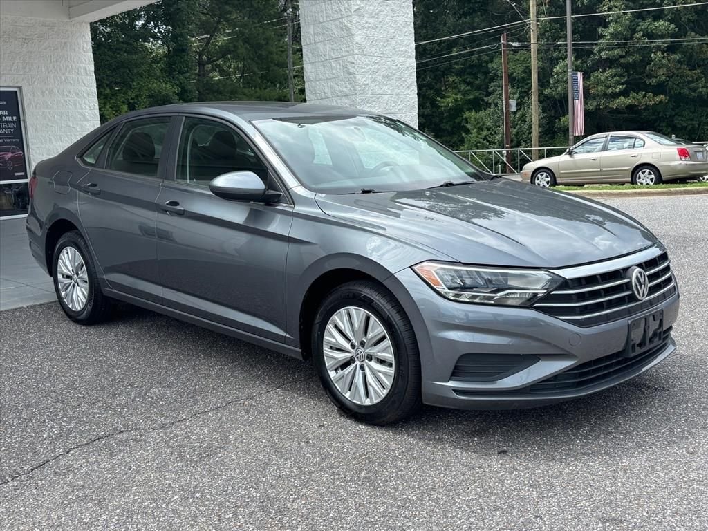 Used 2019 Platinum Gray Metallic Volkswagen 1.4T S image 21