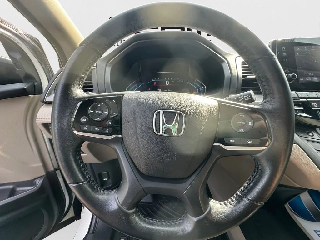 Used 2019 White Honda EX-L image 18
