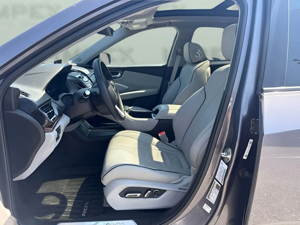 Used 2020  Acura Advance Package image 9