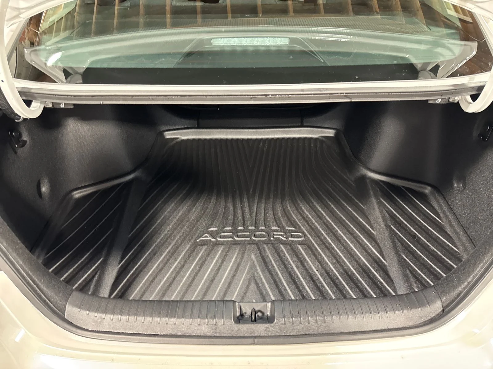 2025 Honda Accord SE - Photo 26