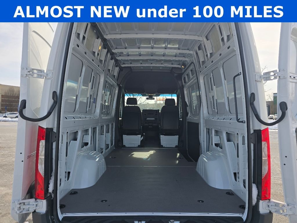 Used 2025 Arctic White Mercedes-Benz Cargo 144 WB image 15
