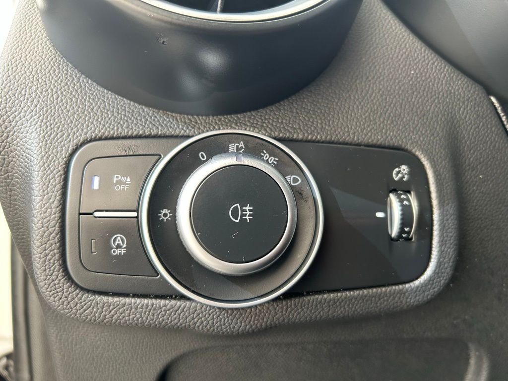 2025 Alfa Romeo Stelvio Base - Photo 45