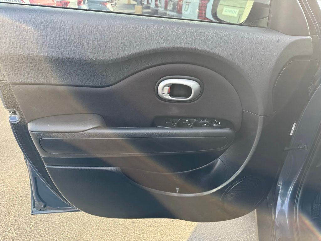 2015 Kia Soul + - Photo 11
