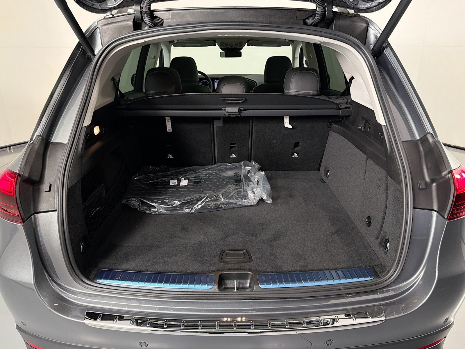 New 2026 Selenite Grey Metallic Mercedes-Benz GLE 350 4MATIC® SUV image 22