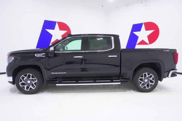 2026 GMC Sierra 1500 SLT - Photo 11