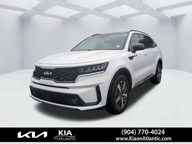 Used 2023 White Kia EX image 7