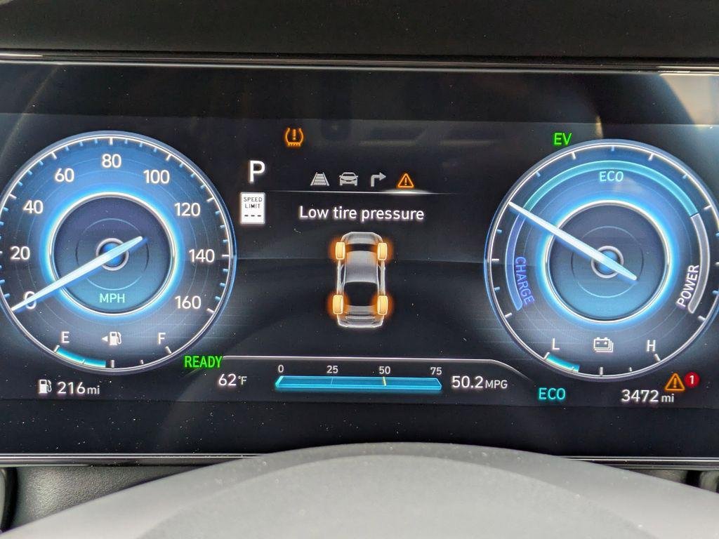 New 2025 White Hyundai Limited image 31