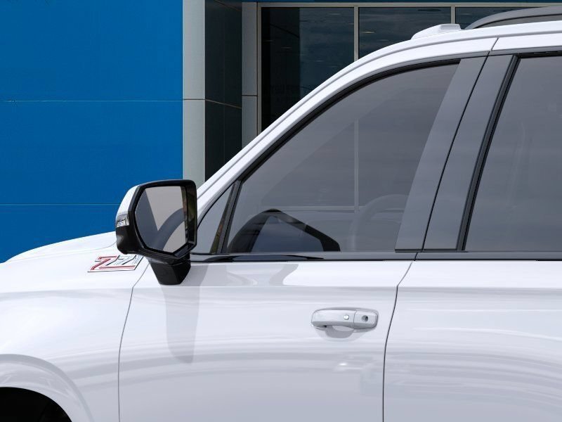 2026 Chevrolet Tahoe Z71 - Photo 12