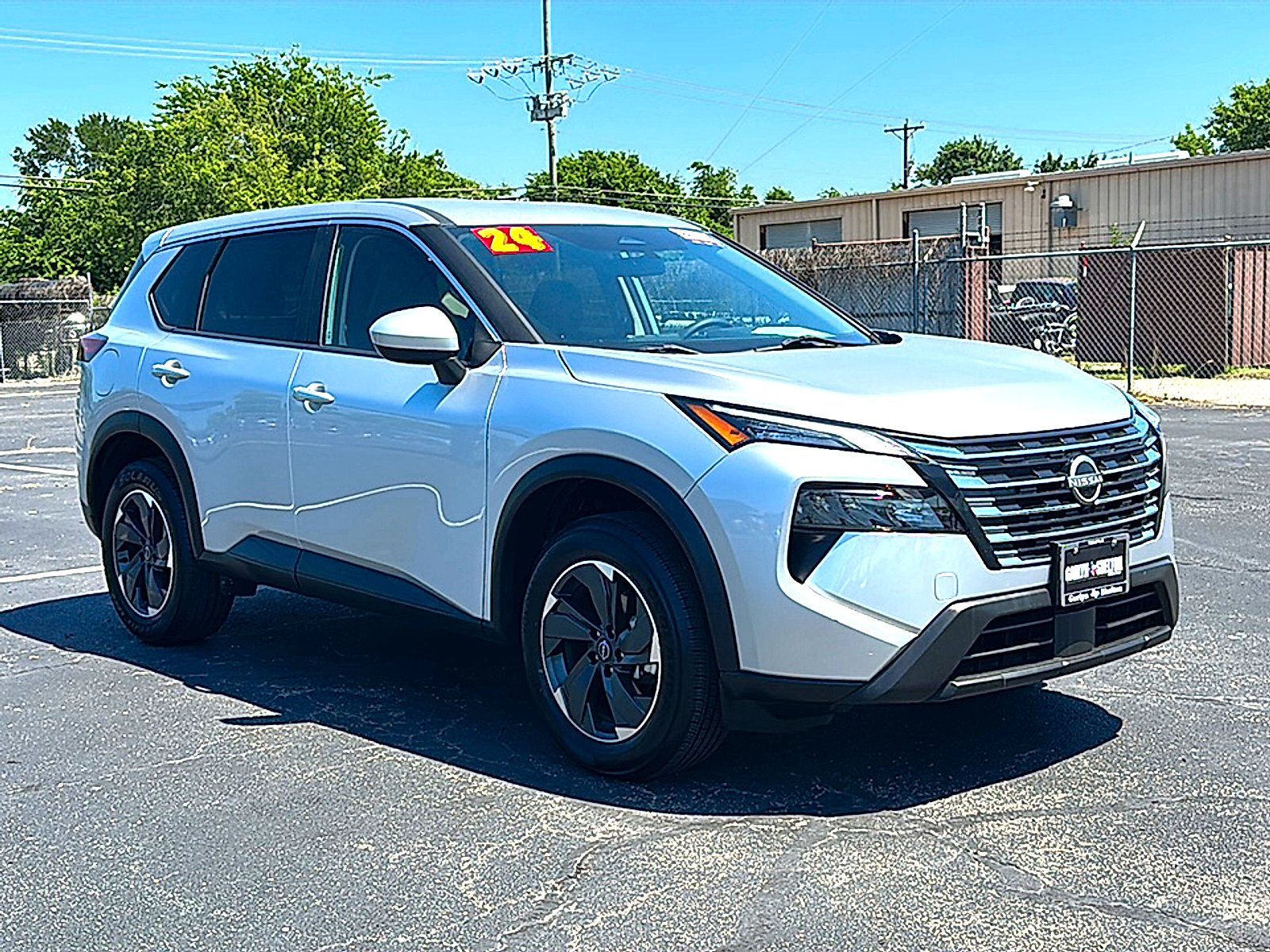 Used 2024 Brilliant Silver Metallic Nissan SV FWD image 10
