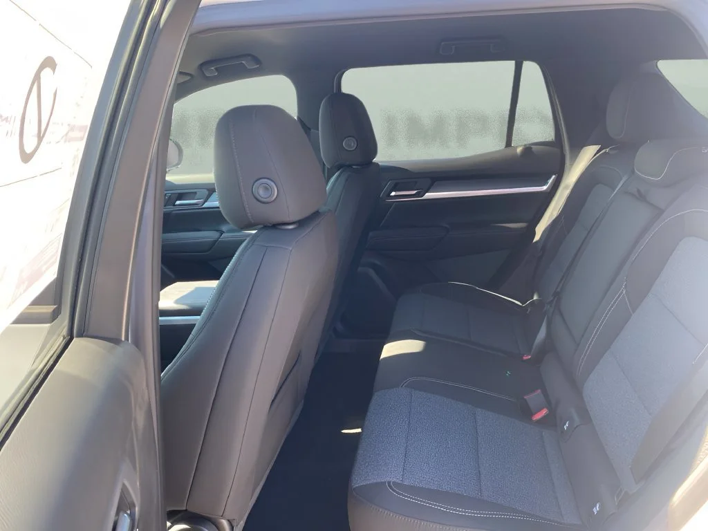 New 2027 Summit White GMC Elevation image 12