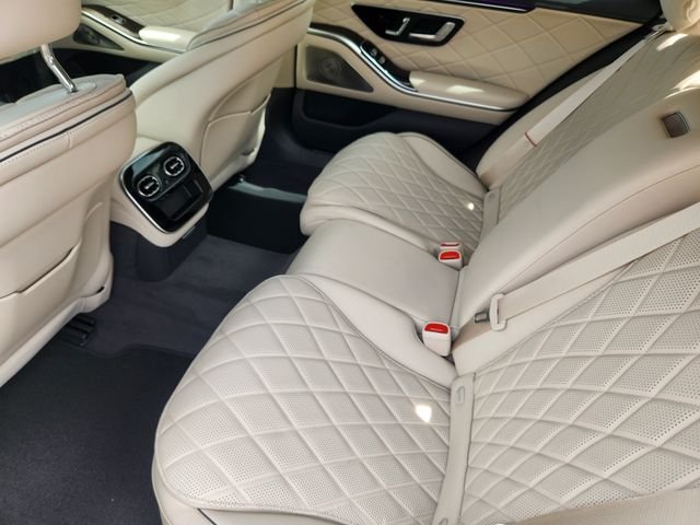 New 2027 Black Mercedes-Benz S 580 image 12