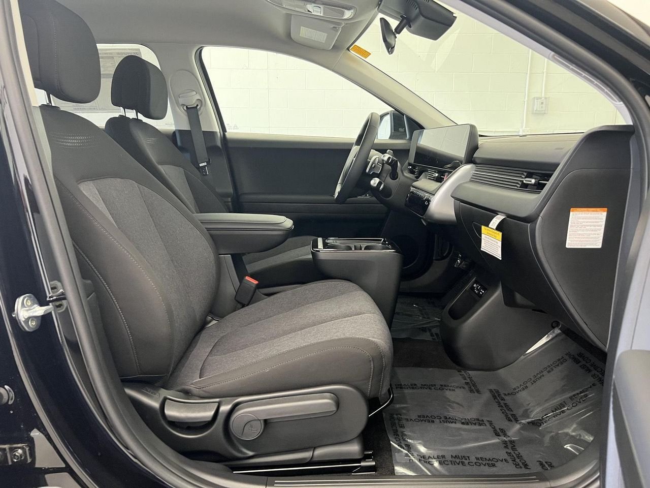 New 2026 Abyss Black Hyundai SE image 27