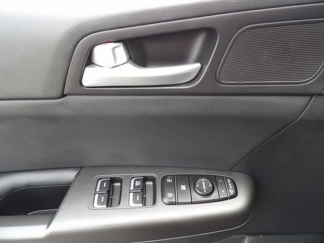 Used 2022 Pacific Blue Kia Nightfall image 16