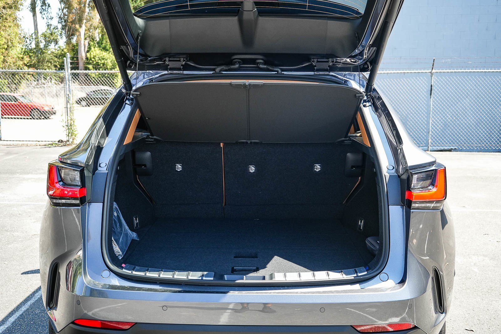 New 2026 Cloudburst Gray Lexus NX 350h PREMIUM AWD image 25