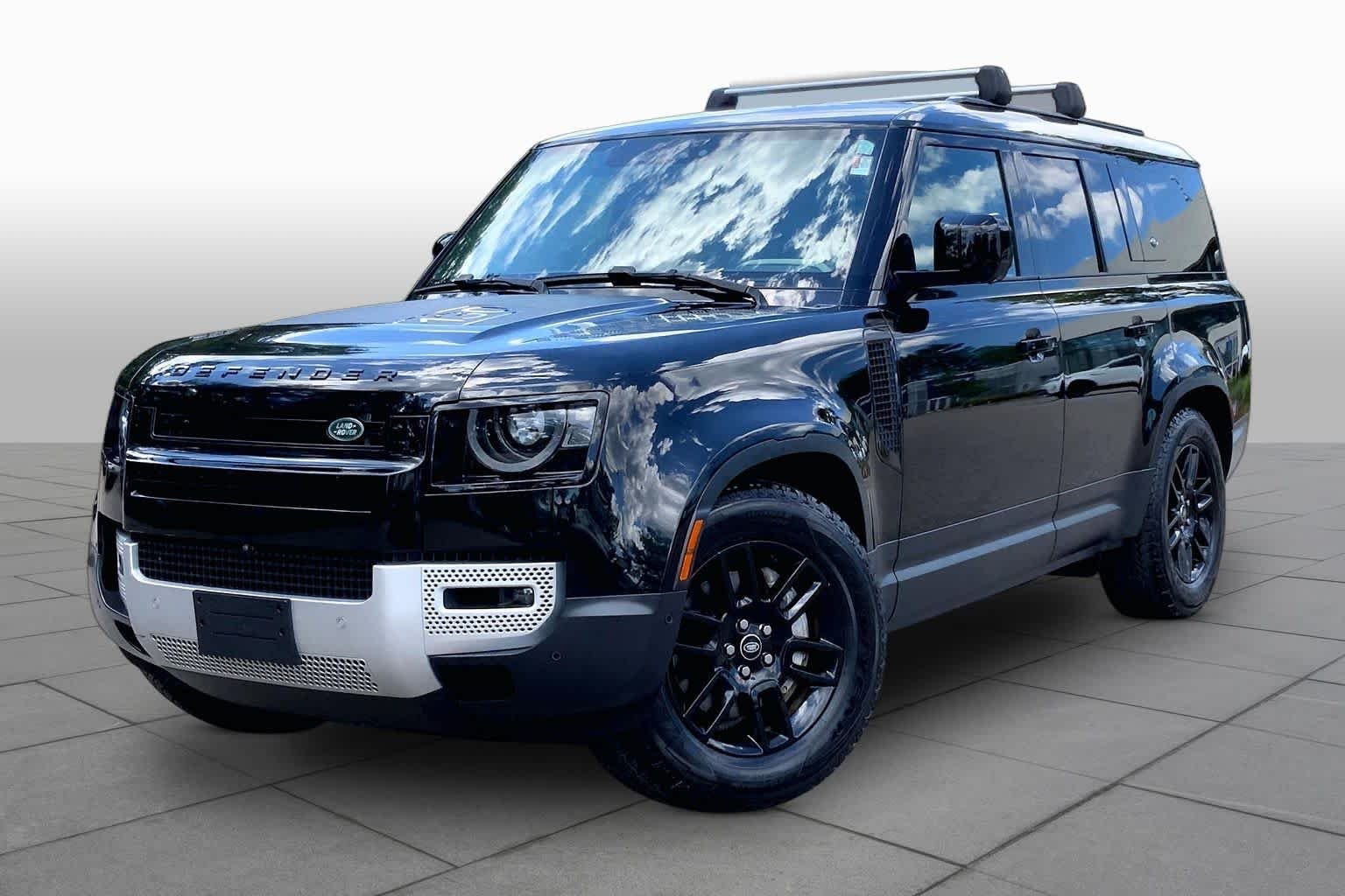 2023 Land Rover Defender SE
