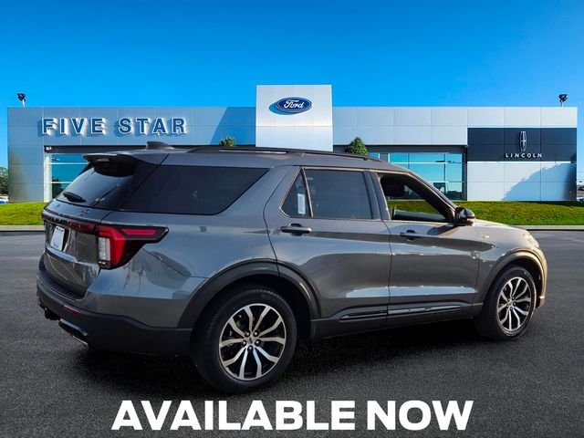 New 2026 Carbonized Gray Metallic Ford ST-Line image 8