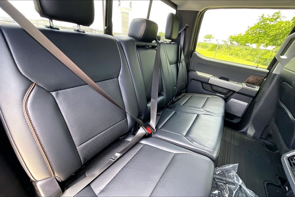 New 2026 Ford Super Duty F-250 Lariat 4D Crew Cab