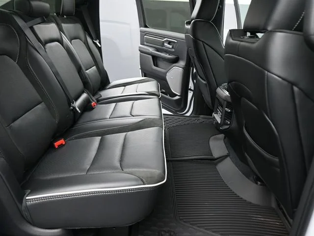 2026 RAM 1500 Laramie - Photo 25