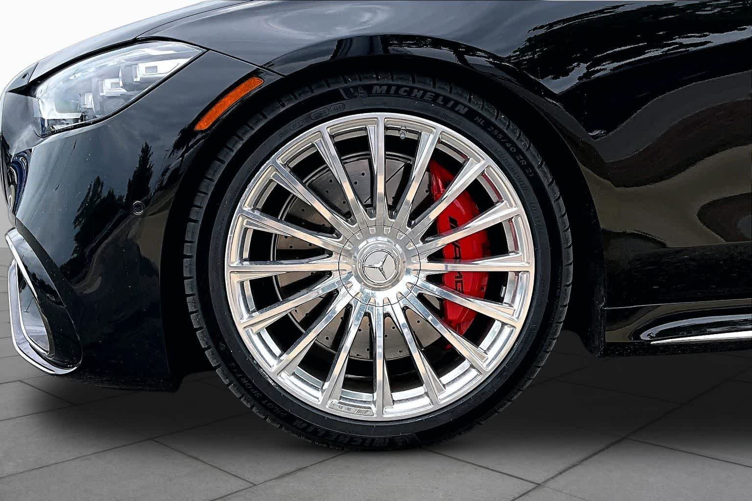 Certified Used 2025 Obsidian Black Metallic Mercedes-Benz AMG® S 63 E image 10