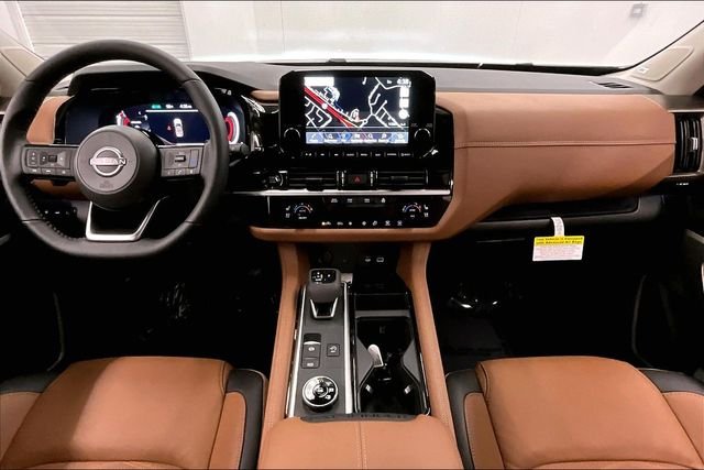 New 2025 Brilliant Silver Metallic Nissan Platinum image 6