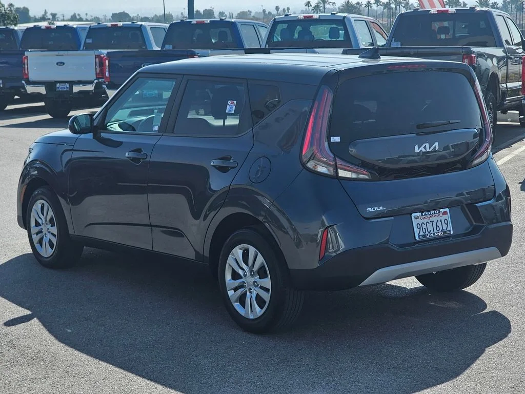 Used 2023 Gravity Gray Kia LX image 4
