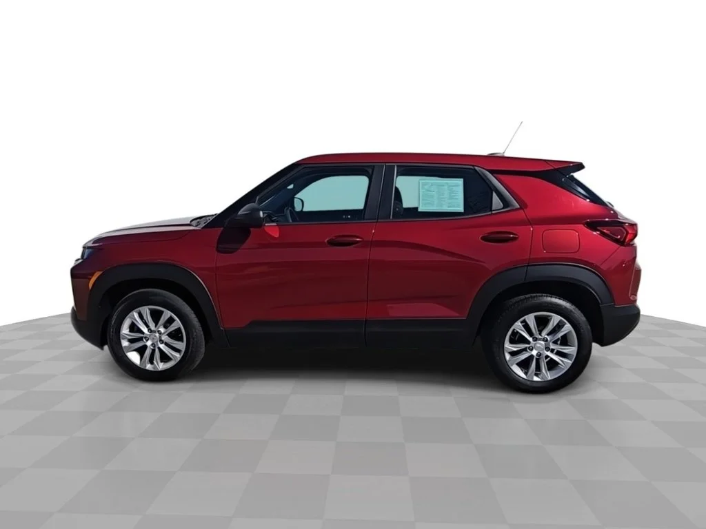 Used 2021 Red Chevrolet LS image 5
