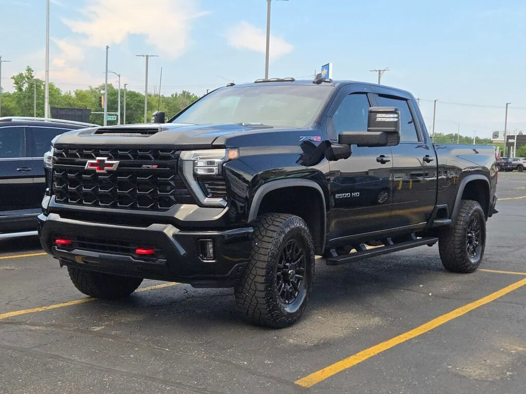 Used 2024 Black Chevrolet ZR2 image 5