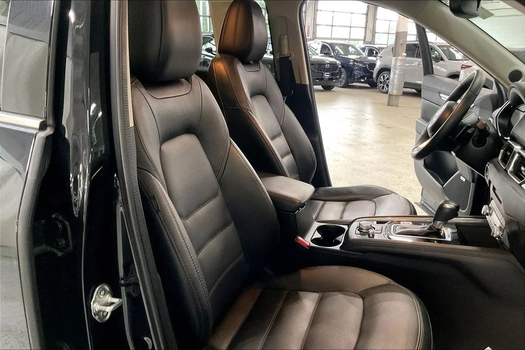 Used 2020 Black Mazda Grand Touring image 6