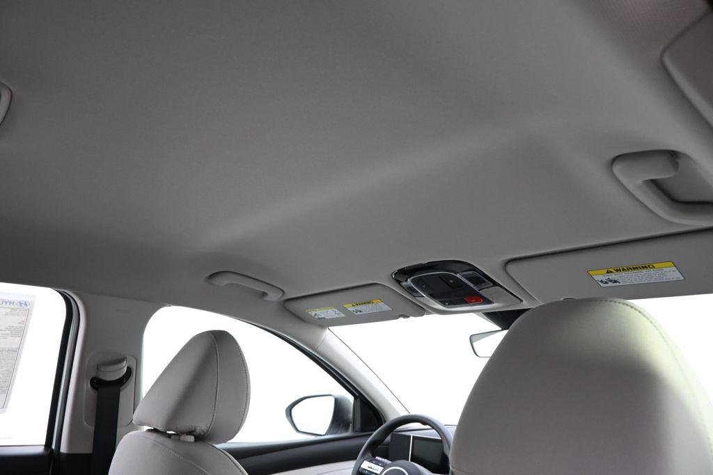 New 2026 White Pearl Hyundai SE AWD image 17