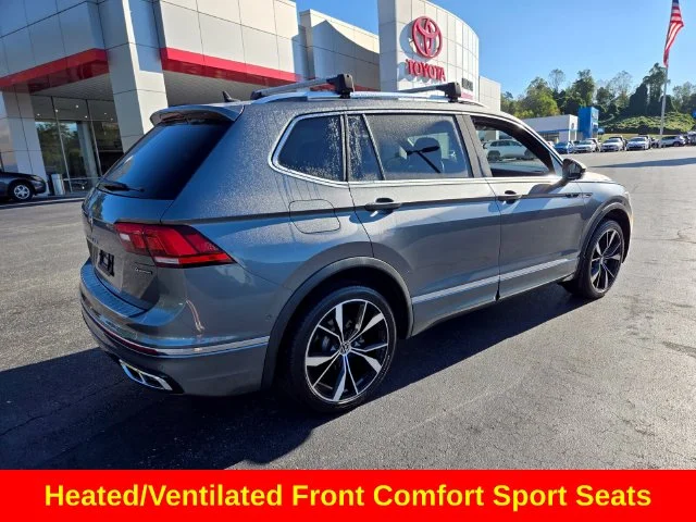Used 2023 Black Volkswagen 2.0T SEL R-Line image 9