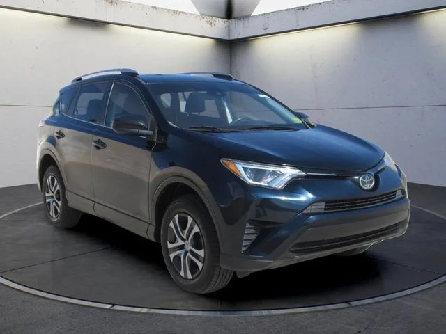 Used 2018 Aqua Toyota LE image 2