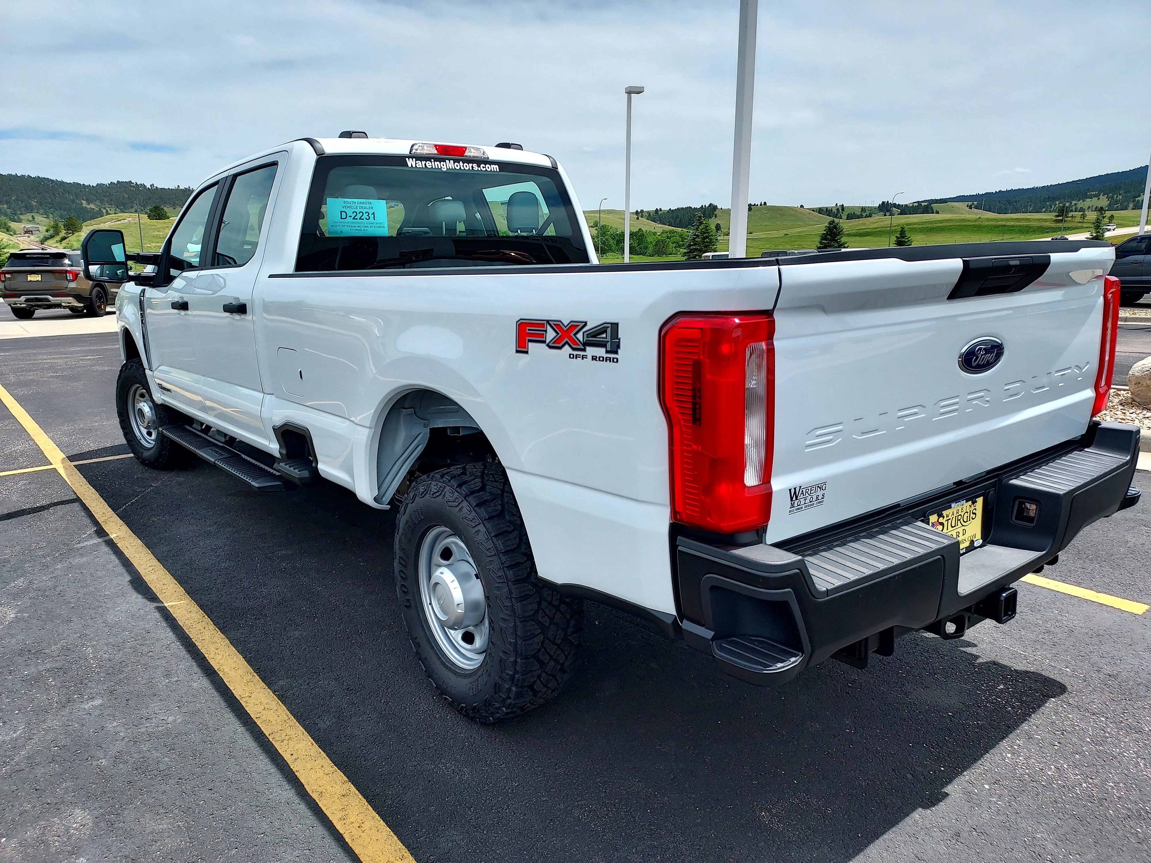 New 2026 Oxford White Ford XL image 5