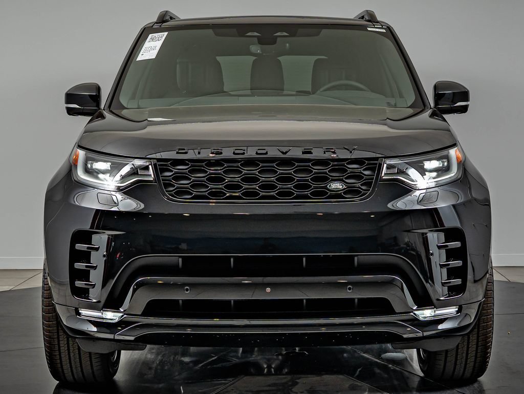 New 2026 Santorini Black Land Rover Dynamic SE image 2