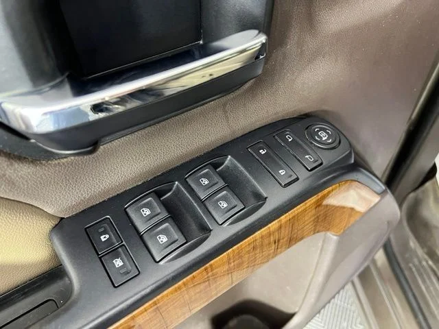 Used 2015 Brown GMC SLE image 16