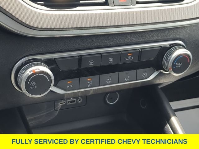 Used 2024 Silver Nissan 2.5 SR image 32