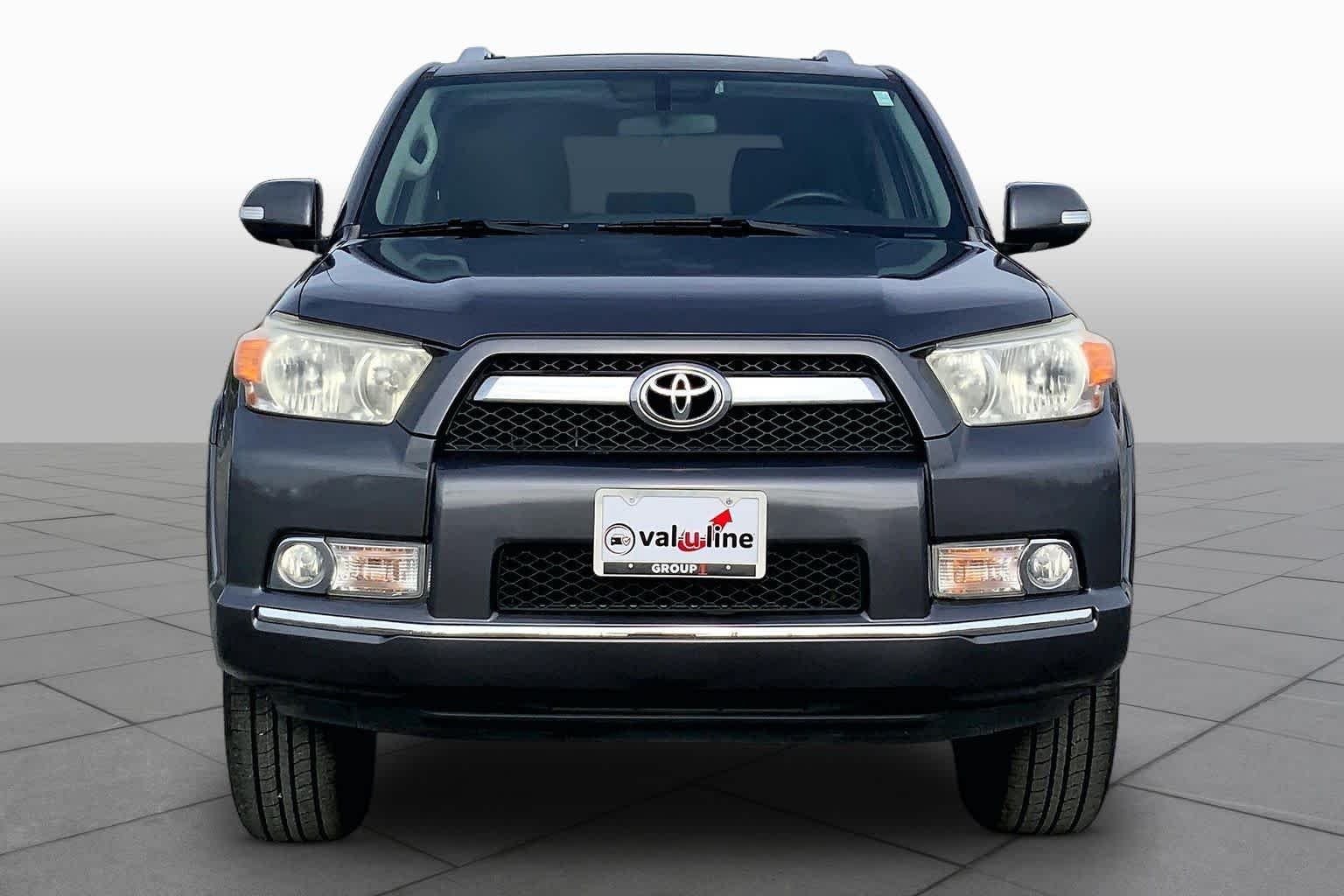 Used 2013 Magnetic Gray Metallic Toyota Limited image 4